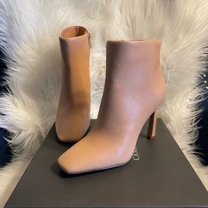 Vince Camuto Taileen Tan Heeled Bootie Boots - Size 8